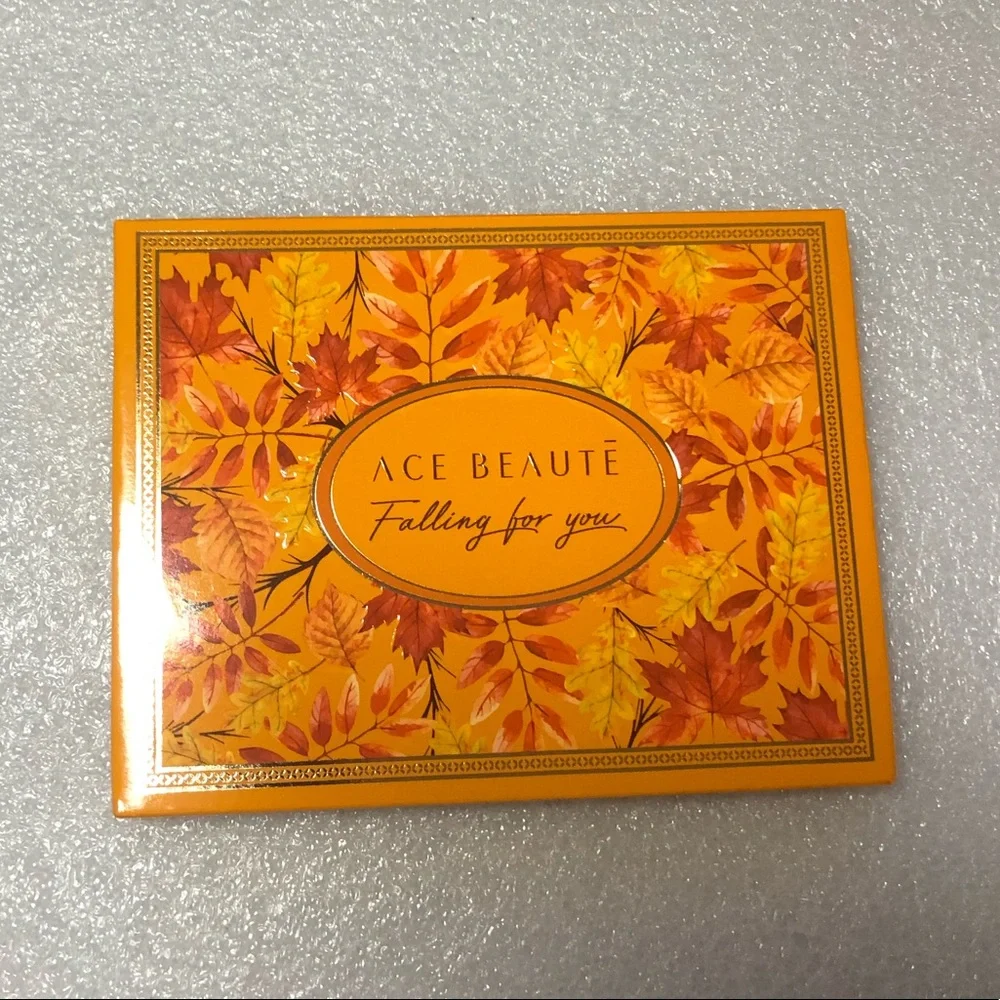 Ace Beaute “Falling for you” palette - Picture 6 of 7